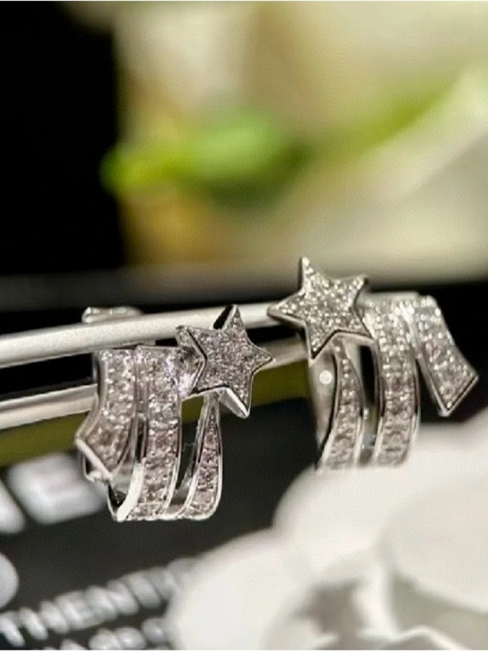 Double C “ Etoile Filante” Shooting Star Earrings For pierced Ears